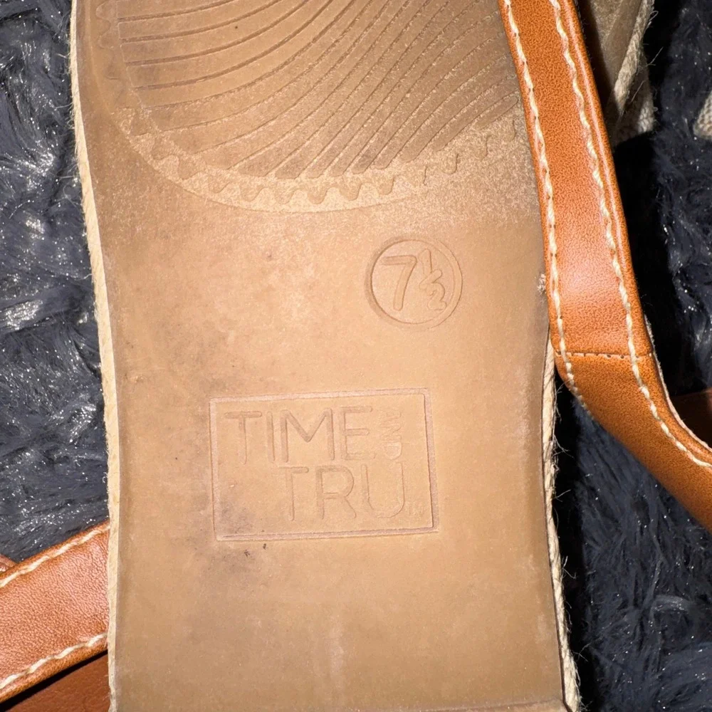 Time and Tru Womens Espadrille Sandals 7.5 Beige Canvas Ankle Strap Memory Foam